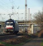 MRCE/Dispolok ES 64 U2-008 (BR 182) am 28.12.15 bei Hanau