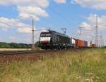 189 157 (ES 64 F4-157) mit Containerzug für Metrans Richtung Wunstorf unterwegs. Aufgenommen bei Dedensen-Gümmer am 23.07.2014.