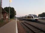 VT 701 und 705 der OLA Schwerin am frhen Morgen des 26.07.2012 auf dem Weg nach Schwerin HBF im Bahnhof von Plate
