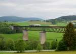 VT 08 + VT 07 als Sonderzug nach Zwiesel am 24.05.2014 auf der Ohebrücke bei Regen.