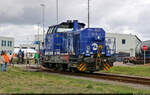 Als Diesellok war beim Tag der Schiene auf dem InfraLeuna-Gelände u.a. die 650 095-9 (Lok 602 | Vossloh G 6) vertreten.

🧰 InfraLeuna GmbH
🕓 17.9.2022 | 12:09 Uhr
