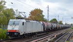 ITL - Eisenbahngesellschaft mbH mit  185 579-0  [NVR-Number: 91 80 6185 579-0 D-ITL] und Kesselwagenzug (leer) Richtung Stendel am 01.10.18 Berlin-Karow.