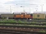 106 008 der ITL drckt ihren Zug rckwrts zum Dresdner Alberthafen.27.07.07.