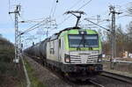 ITL - Eisenbahngesellschaft mbH, Dresden [D] mit ihrer  193 892-7 , Name:  Jérôme  (NVR:  91 80 6193 892-7 D-ITL ) und einem einem Kesselwagenzug am 23.02.24 Durchfahrt Bahnhof Berlin Hohenschönhausen.