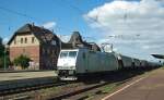 Auf Grund von Bauarbeiten am 13.06.2010 zwischen Eichenberg und Bad Sooden Allendorf staute sich der Gterverkehr in Eichenberg auf der Fahrt nach Sden!
185 548-5 der ITL musste deswegen eine kleine Pause in Eichenberg einlegen!
