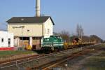 293 501-3 der LDS am 7.04.2010 mit einem Langschienenzug in Bad Segeberg.