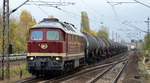 LEG 132 004-3(92 80 0232 204-0 D-LEG) mit Kesselwagenzug (leer) Richtung Stendel am 26.10.18 Bf. Berlin-Hohenschönhausen.