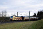 Am 02.Januar 2018 bringt 193 777 von Lokomotion den AKE-Rheingold zurück nach Dortmund. Hier kurz vor Westerstetten.