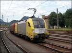 ES64U2-074 hat den Zug nach Kufstein gebracht und schiebt den Stahlzug bis zum Brenner. Dadurch kann der Lokwechsel am Grenzbahnhof entfallen. (10.07.2008)
