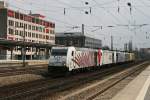 Bunter htte der sonntgliche Lokomotion Lokzug aus Mnchen Ost Rbf am 18.04.2010 kaum sein knnen: Das rote Zebra 185 666 mit der Kombiverkehr 185 664, dem blauen Zebra 185 661, dem Railpool Zebra 186 102 und der gelbsilbernen 189 931 im Schlepp am Heimeranplatz.