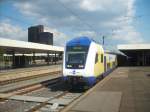 Ein Dosto-STW der metronom Eisenbahngesellschaft verlsst am 15.5.07 mit eingeschaltetem Fernlicht den Hbf von Hannover in Richtung Uelzen