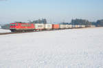 MEG 705 (155 196-9) mit einem Containerzug bei Seubersdorf Richtung Nürnberg, 21.01.2017