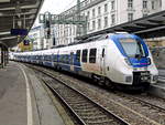 Bahnhof Wuppertal am 12. August 2020. Ausfahrt Talent 442 353 von National Express Rail GmbH. Der vordere Teil war 442 863.
