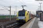 ES 64 U2 - 011 (182 511-6) MRCE Dispolok GmbH fr ODEG - Ostdeutsche Eisenbahn GmbH mit dem RE4 (RE 37313) von Rathenow nach Ludwigsfelde, bei der Ausfahrt in Wustermark.