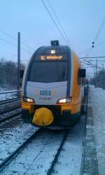 ODEG KISS 445 109 steht am 09.02.2013 als 37308 im Bahnhof Ludwigsfelde zur Abfahrt, nach Rathenow, bereit, aus privaten Grnden hatte ich allerdings kurz RE2 nach Wittenberge geschildert