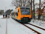 Bad Saarow am 22. Februar 2013, Einfahrt VT 650.76 (Schorfheidestadt Joachimsthal) der ODEG als RB 35 nach Bad Saarow Klinikum.

