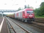 ER20, OHE 270082 mit einem 540m langen Holzzug, leere Rungenwagen in Marburg (Lahn) am 19.05.08!