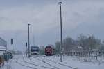 Mit dem ersten Schnee in diesem Jahr wurde der erste Zug zur Holzverladung auf der Ladestrasse bereitgestellt. - 11.01.2013
