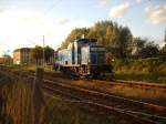 363 029-9 fhrt am 24.8.2010 in den Seehafen Wismar Hier am Bahnbergang der Gleise 150/151.