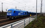 253 014-9 wartet in Senftenbertg auf  Grün  in Richtung Hosena am 16.04.2016.