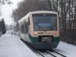 Zum Glück mit Zugheizung stand der PRESS VT650 032,am 17.Januar 2016,im eisigen Lauterbach Mole.