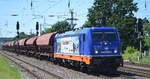 Raildox GmbH & Co. KG, Erfurt [D] mit  187 666-3  [NVR-Nummer: 91 80 6187 666-3 D-RDX] und Ganzzug Schüttgutwagen (gedeckt) am 23.06.20 Bf. Saarmund.