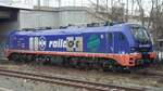 Eurodual 159 233 verleast an Raildox, am 2.1.23 abgestellt in Dessau Hbf, aufgenommen vom Bahnsteig 3.