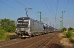 Railpool 193 805 mit Dacia-zug in Hegyeshalom bei der Staatsgrenze, am 12.