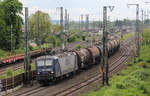 RBH 120 (aka 143 079) wurde am 20. Mai 2017 am Nordkopf des Bahnhofs Friedberg (Hessen) dokumentiert.