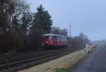 Dieser Triebwagen war das Ziel des Tages, seit dem Morgen war ich unterwegs im Nebel und wartete, gefrohren habe ich wie ein Schneider.