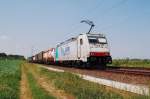 Die E 186 240 der Rurtalbahn CARGO mit einem Containerzug auf der Kbs 465 zwischen Jchen und Gubberath am Mittwoch den 30.5.2012 