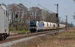 193 816 der Rurtalbahn schleppte am 10.04.18 einen Silozug durch Jütrichau Richtung Magdeburg.