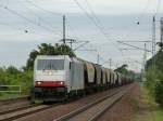 186 240 der Ruhrtalbahn zieht ihren Getreidezug durch Dresden Stetzsch.
7.9.12