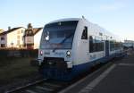 Ein Regio-Sprinter der Rurtalbahn von Heimbach-Eifel nach Düren-Hbf kommt aus Richtung Heimbach und fährt in Kreuzau-Eifel ein und fährt dann weiter in Rictung Düren.