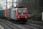 482 006-4 zog einen containerzug am 17.12.13 durch hh-harburg