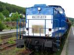 Die V 100 der Spitzke Logistik steht am frhen Morgen des 06.06.2009 in Brilon Wald und wartet auf die Weiterfahrt mit ihrem Bauzug in Richtung Korbach.