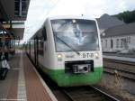 Der Triebzug VT 121 der STB am Freitag den 27.06.08 im Bahnhof von Eisenach.