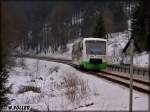 VT 111 der Sd-Thringen-Bahn unterwegs im Steinachtal Richtung Sonneberg am 10.11.2003 