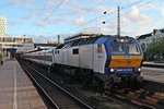 Am 26.05.2015 stand MaK DE 2700-11 (251 011-3) mit einer NOB (Hamburg Altona - Westerland) im Startbahnhof und wartet auf die Abfahrt.