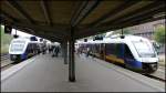 Links VT648 086 Osnabrück-Wilhelmshaven und rechts VT 648 089 Wilhelmshaven-Esens(Ostfriesland)
bei einem Treffen in Sande. 26/09/2014