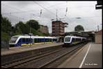 Gleich zwei Alstom Lint Garnituren kreuzten am 8.7.2015 um 17.59 Uhr im unteren Bahnhof des HBF Osnabrück.
