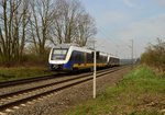 Bei Tilmeshof kommt eine RE10 nach Düsseldorf Hbf vor meine Linse.....auch an diesem Bahnübergang wo ich das Foto gemacht habe wird die Schrankenanlage modernisiert. 3.4.2016