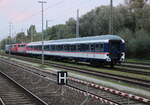 TRI-Überführung mit 111 096 und 115 448 von Dessau nach Mukran stand am frühen Morgen des 03.10.2023 um 07.15 Uhr in Rostock-Bramow. 