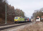 193 558 mit Schwesterlok und einem KLV in Richtung Rosenheim.(Aßling 12.1.2018).