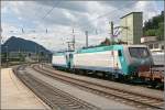 9183 0 412 020-0 und 011-9 fahren mit dem,48819 Henningsdorf-VrPV, aus dem Bahnhof Kufstein aus. (30.06.07)
