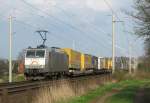 185 538-6 der TX Logistik zieht am 8.04.09 den DGS 43141 ALSK - Verona durch Reinfeld (Holst.) Richtung Sden.