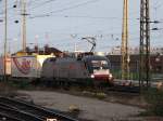 MRCE/Dispolok TX Logistik ES 64 U2-029 (182 029) am 28.03.15 in Mannheim mit dem MARS KLV