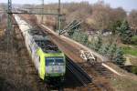 185 542 verliess soeben die Abstellgleise des Bahnhofes Pirna und macht sich nun auf den Weg Richtung Bad Schandau. 28.03.2012