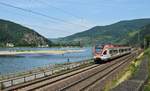 VIAS ET 405 (428 139/639) ist als RB 10 (25015)  RheingauLinie  Neuwied - Frankfurt (Main) Hbf am 07.07.17 auf der rechten Rheinstrecke bei Assmannshausen unterwegs.