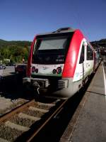 VIAS/Odenwaldbahn Itino mit Clean Diesel Werbung am 30.09.11 in Eberbach Bhf  